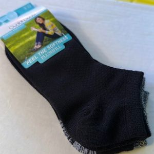 Cuddl Duds low cut sock
